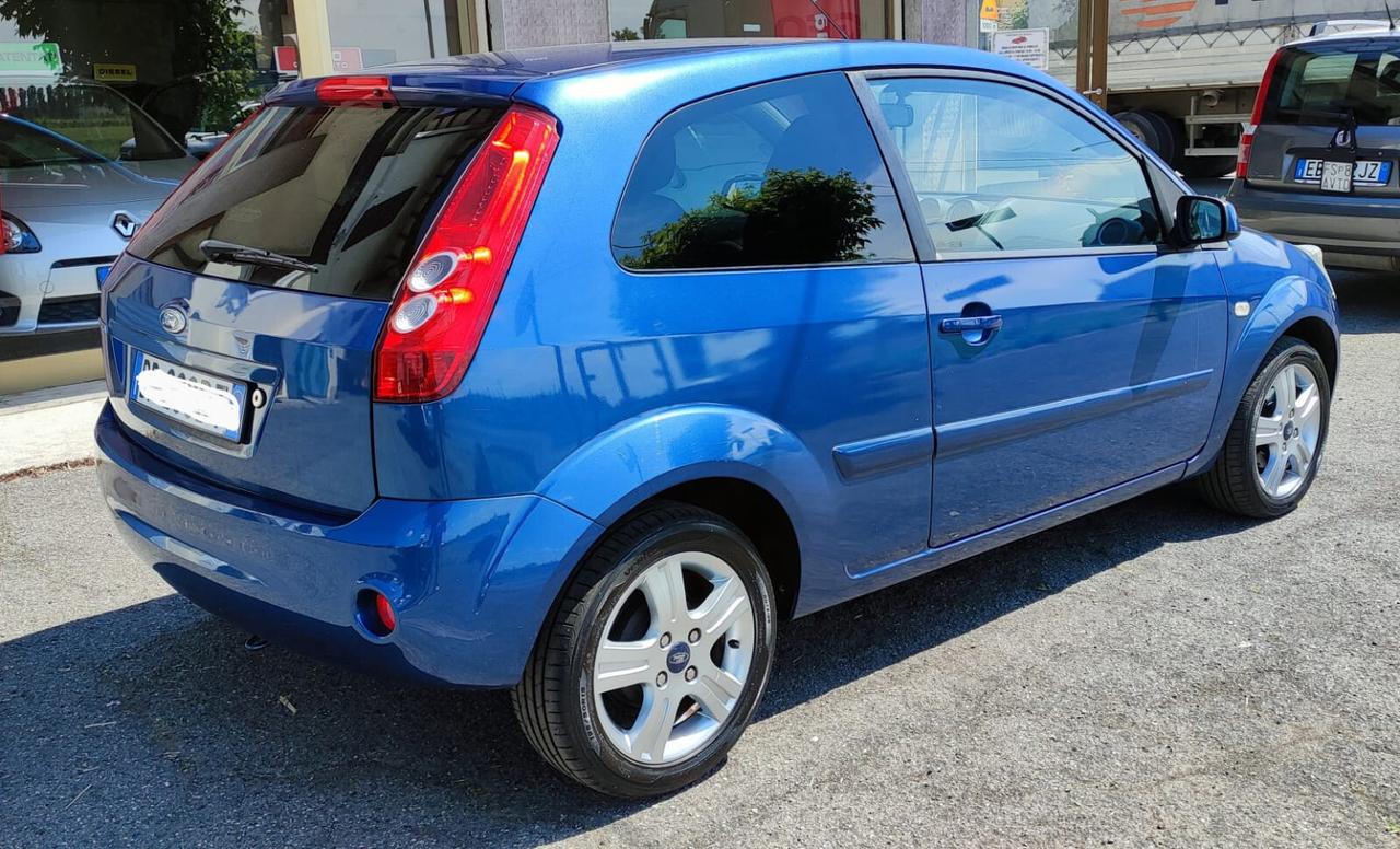 Ford Fiesta 1.2 16V 3p. Clever