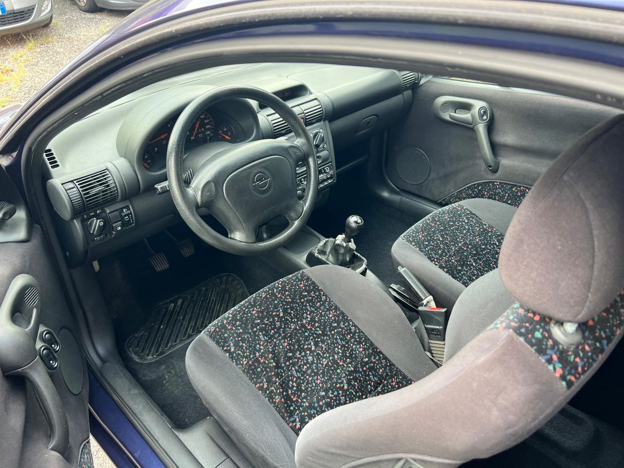 Opel Tigra 1.6i 16V cat Rio Verde