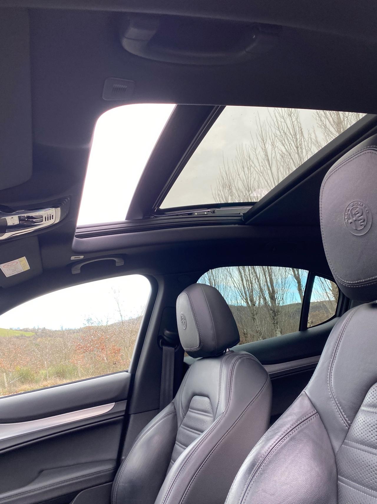 Alfa Romeo Stelvio 2.2 Turbodiesel 210 CV AT8 Q4 Veloce