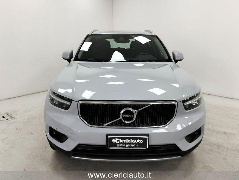 Volvo XC40 T2 Geartronic Momentum Pro N1
