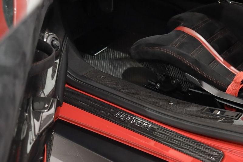 Ferrari 488 488 Pista