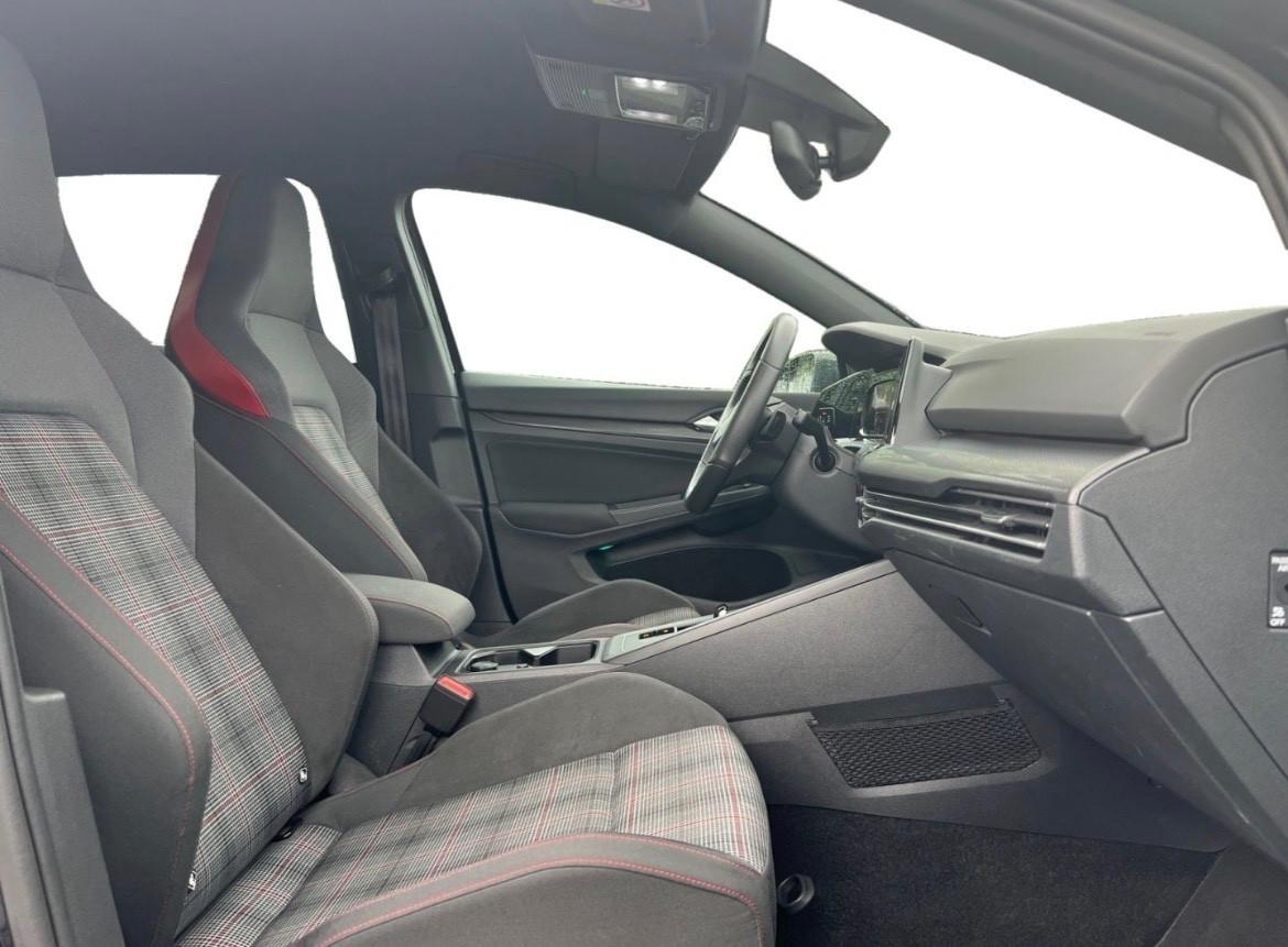 Volkswagen Golf GTI 2.0 TSI DSG