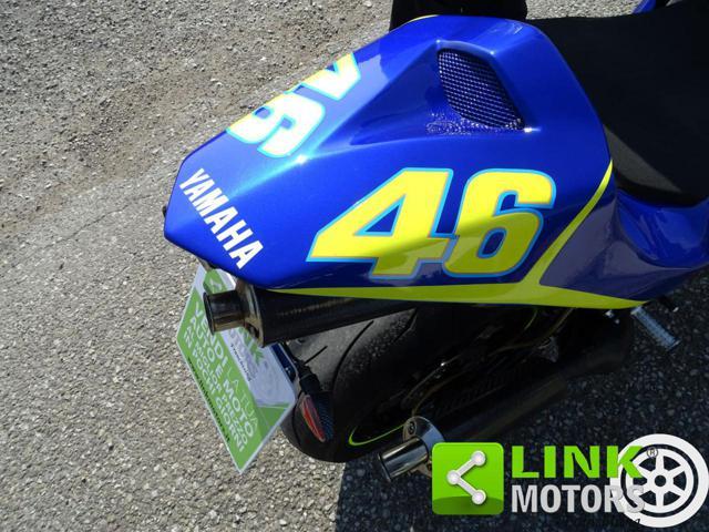 YAMAHA RD 500 LC REPLICA VALENTINO ROSSI