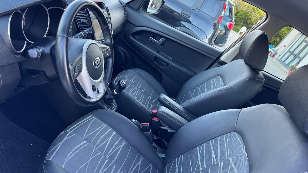 Kia Venga 1.4 CRDi 90CV Cool