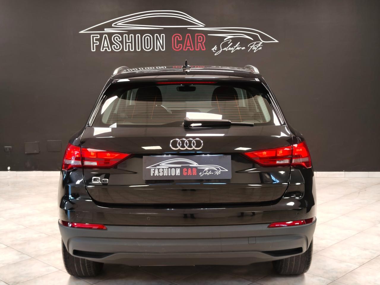 Audi Q3 35 TDI S tronic Business