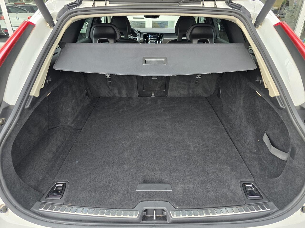 Volvo V90 CC D4 AWD 190cv Geartronic Business 2018