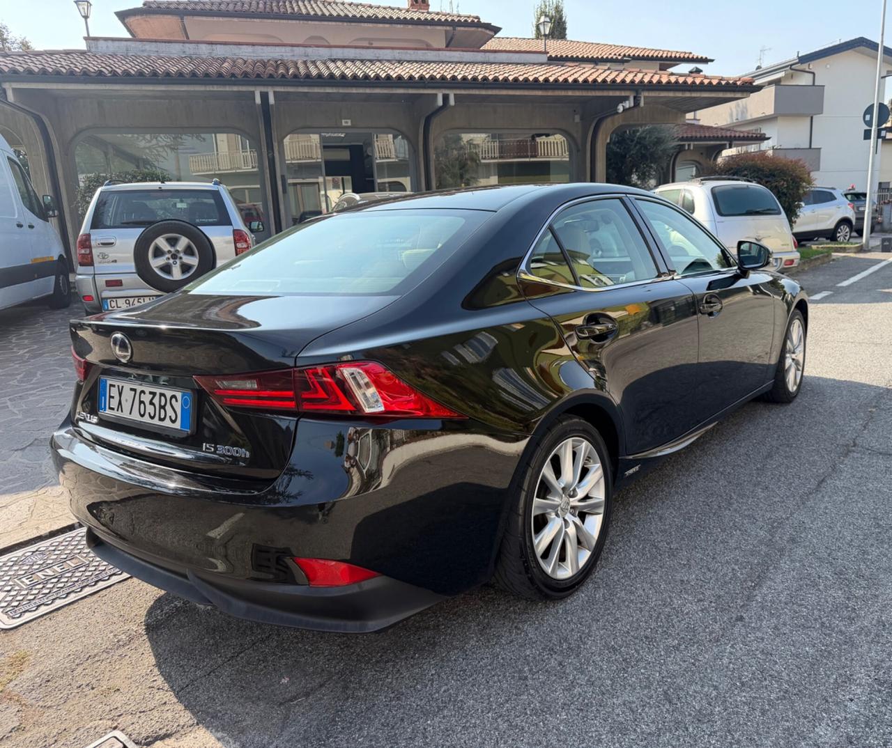 Lexus IS 300 Hybrid FSport