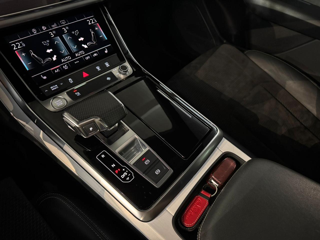 Audi Q8 50 TDI 286 CV quattro Sline