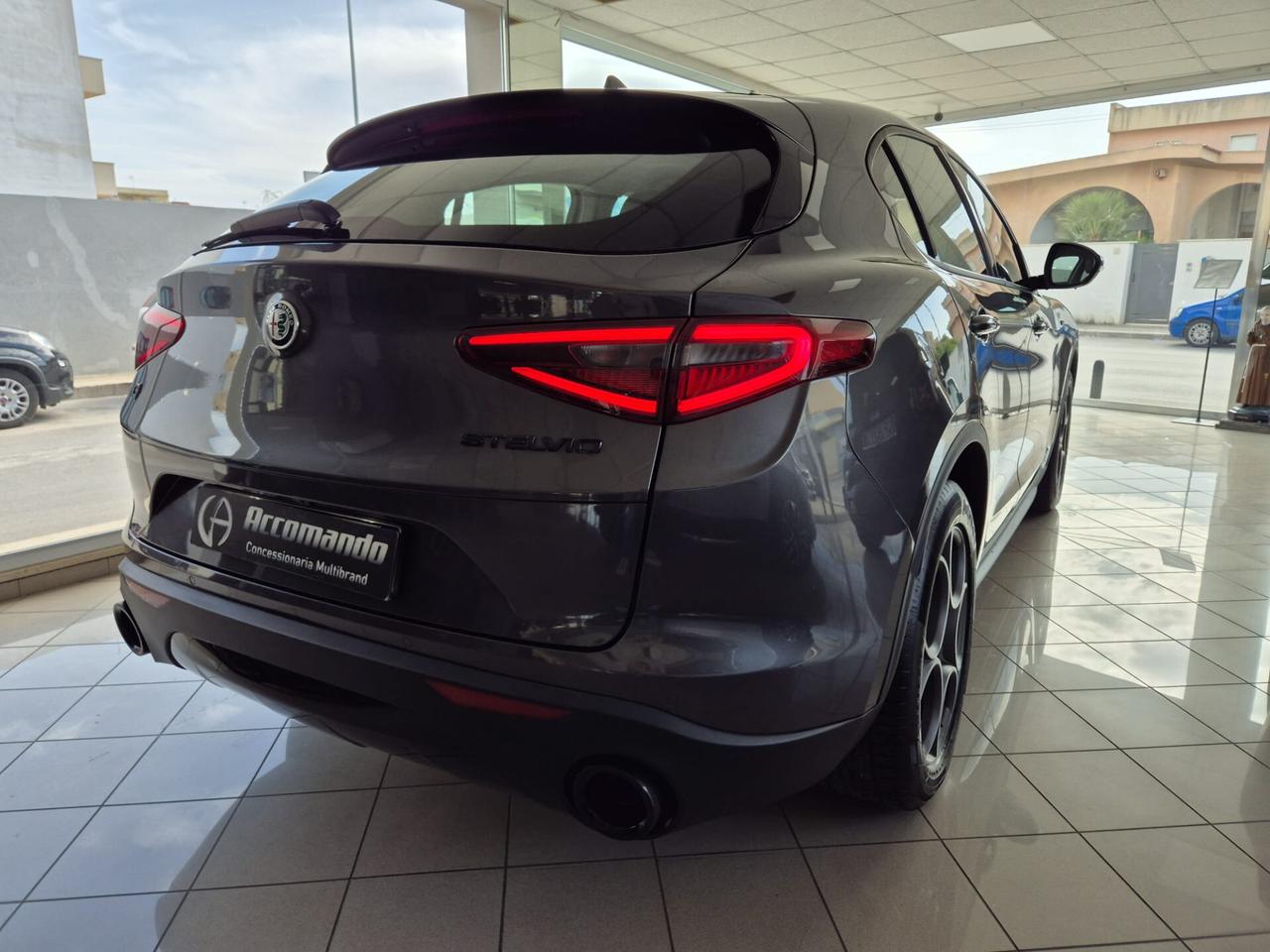 Alfa Romeo Stelvio 2.2 Turbodiesel 190 CV AT8 Q4 Sprint