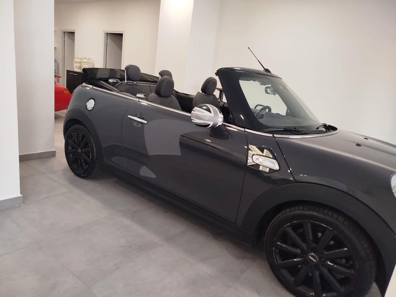 Mini Cooper SD Cabrio Automatica