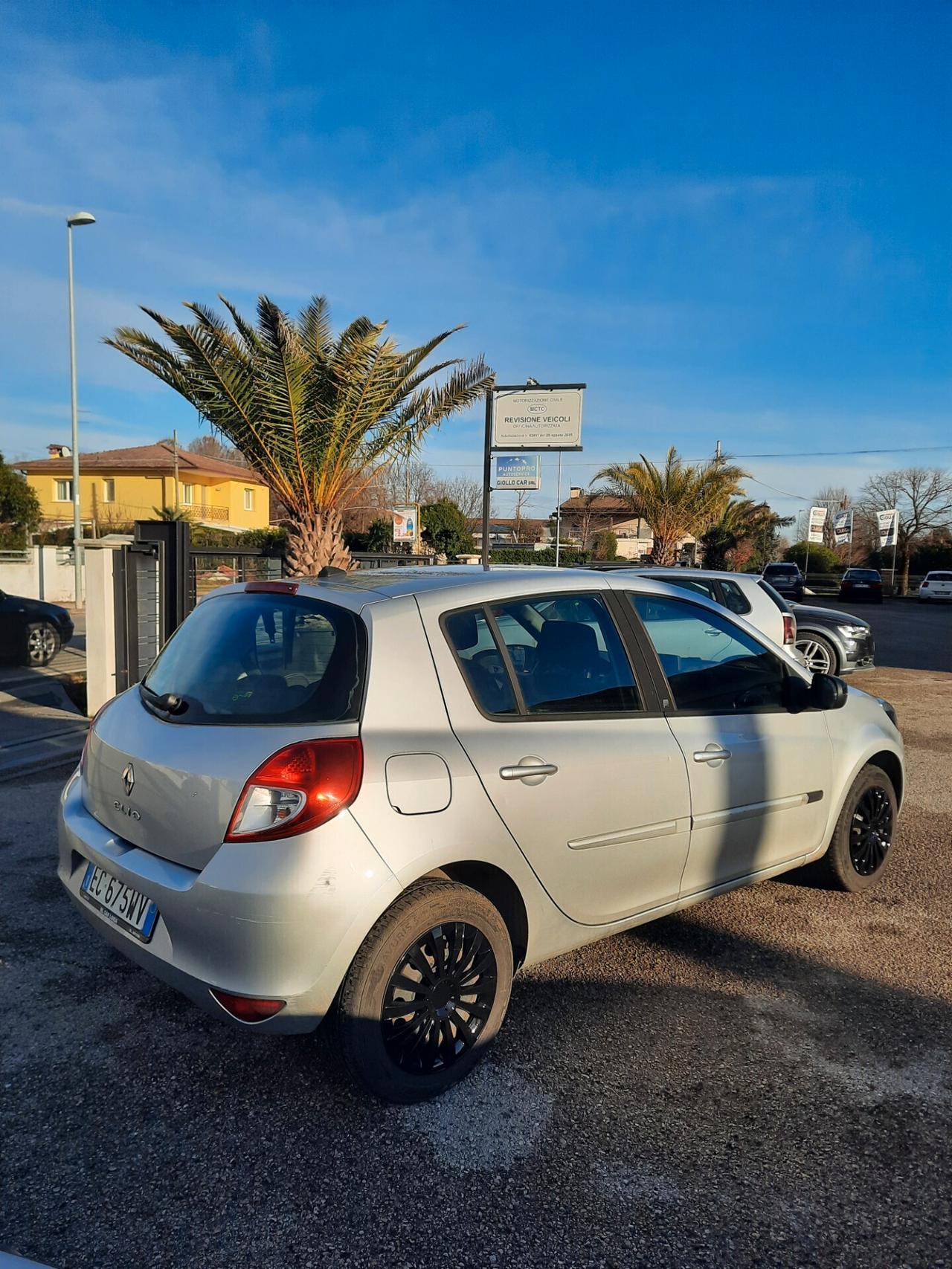 Renault Clio 1.2 16V 5 porte Dynamique OK NEOPATENTATI