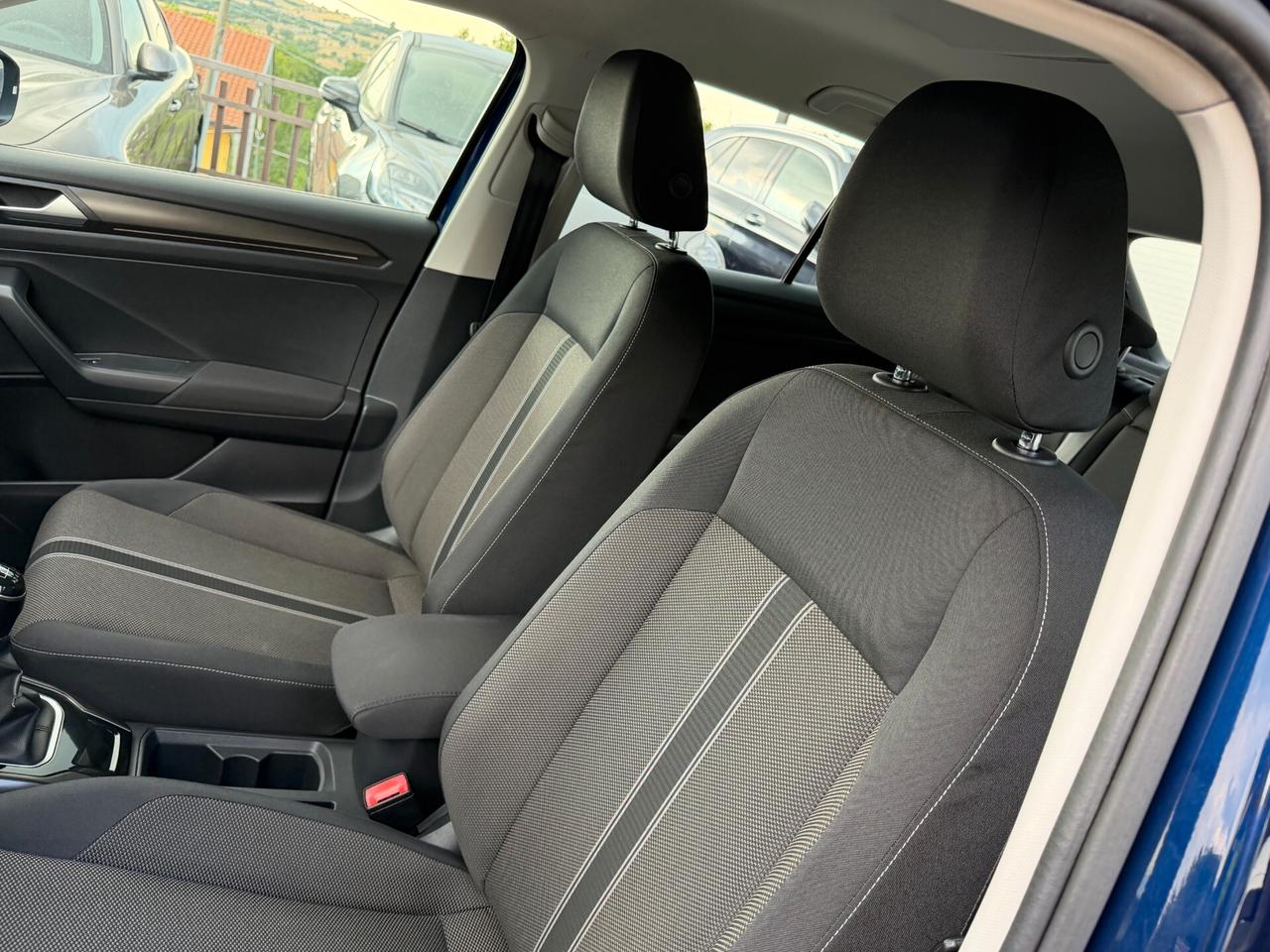 Volkswagen T-Roc 1.6 TDI 115 cv. ADVANCED (Doppio Colore)