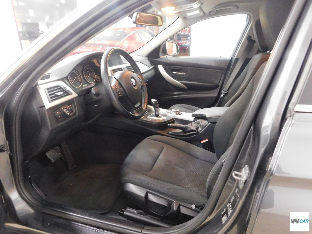 BMW - Serie 3 Touring - 318d Touring Business Advantage aut.
