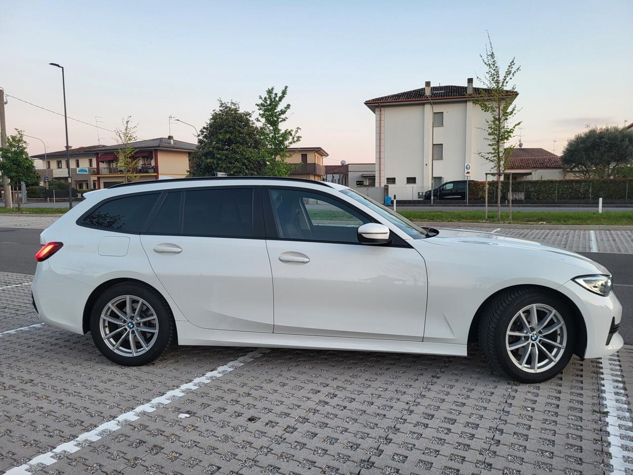 BMW 318D Tetto Panoramico