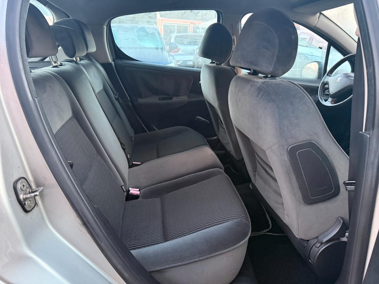 Peugeot 207 1.4 HDi 70CV ONE Line - 2006