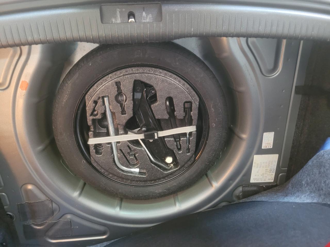 Volkswagen Golf 1.6 TDI DPF 5p. Highline