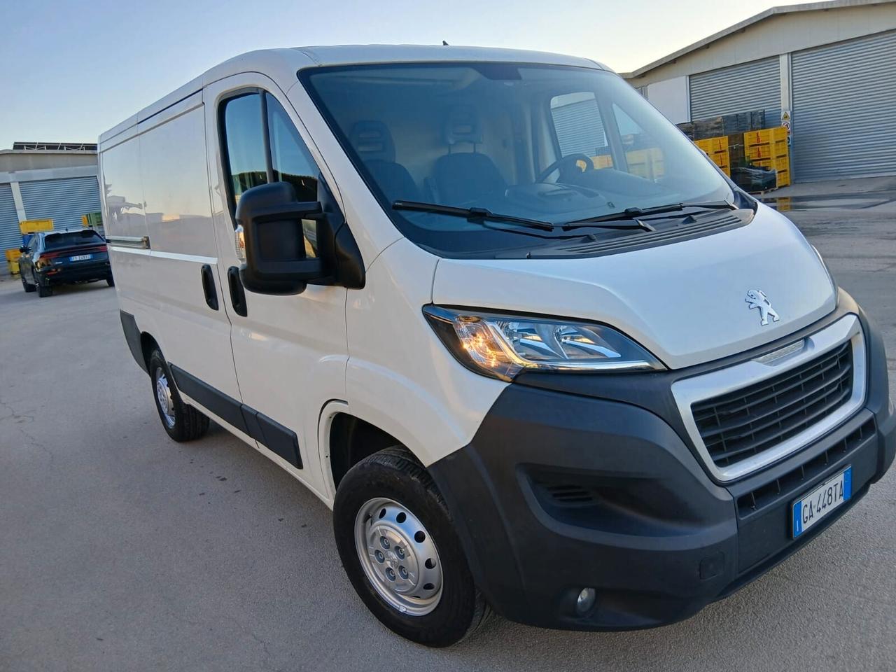 PEUGEOT BOXER 2.2 BLUEHDI 120 S&S PC-TN