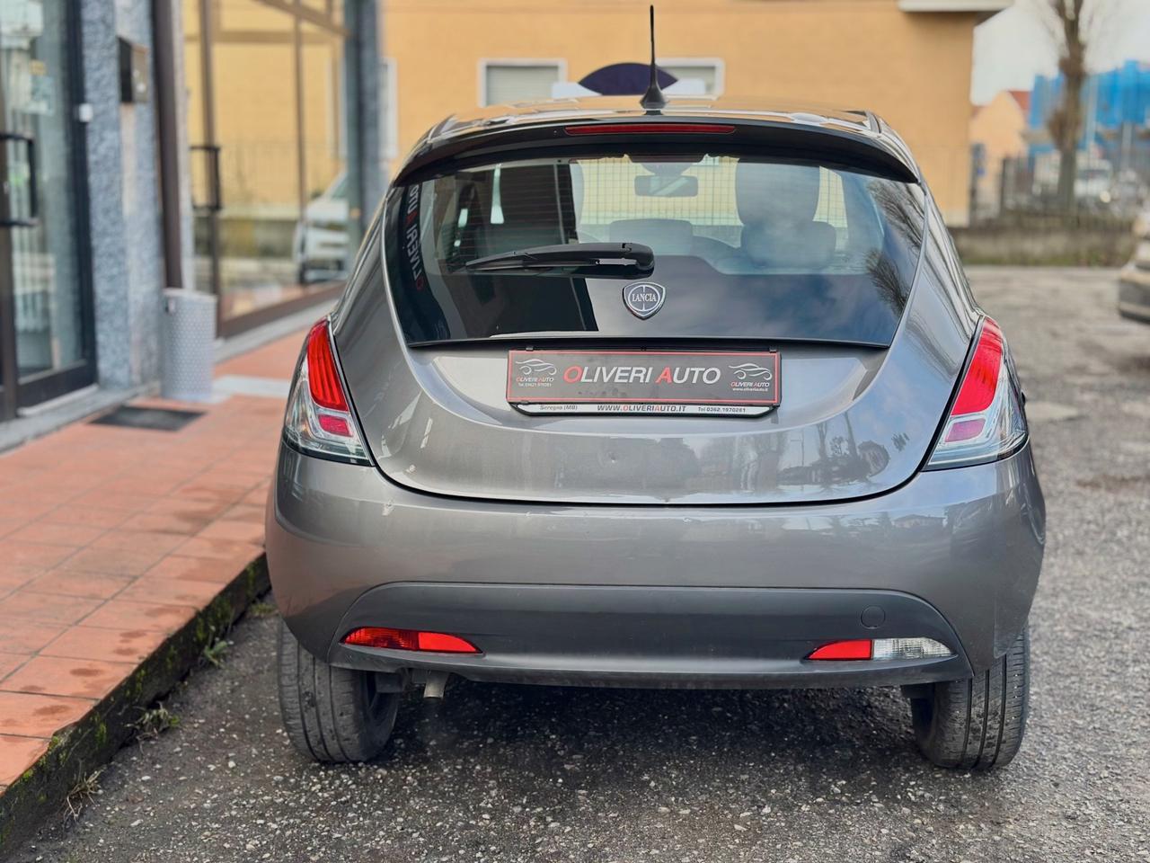 Lancia Ypsilon Hybrid Silver PREZZO VERO!