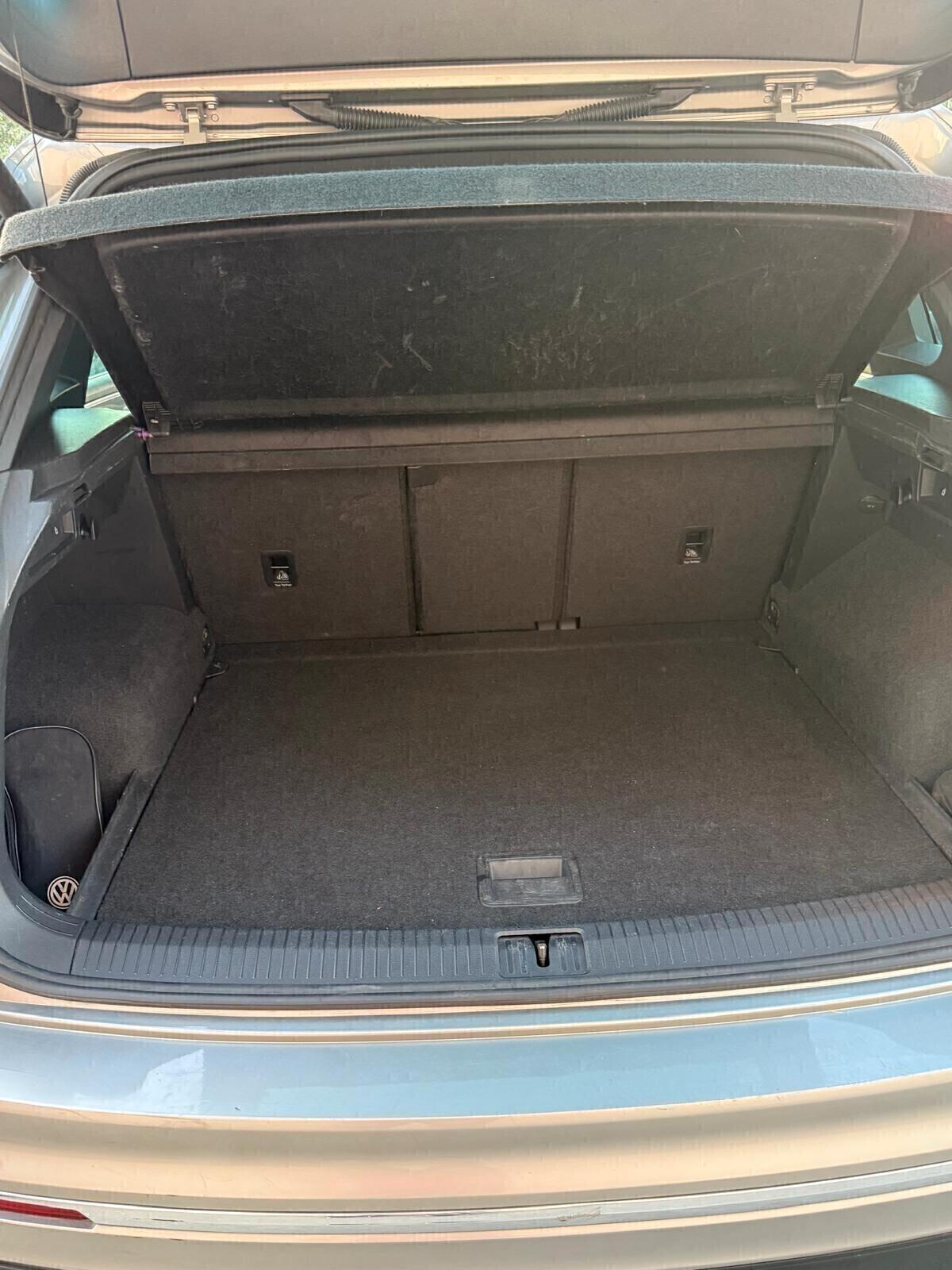 Volkswagen Tiguan 2.0 BiTDI SCR DSG 4MOTION Executive R-Line BMT