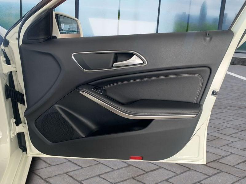 Mercedes-Benz Classe A A 180 d Sport Next Edition
