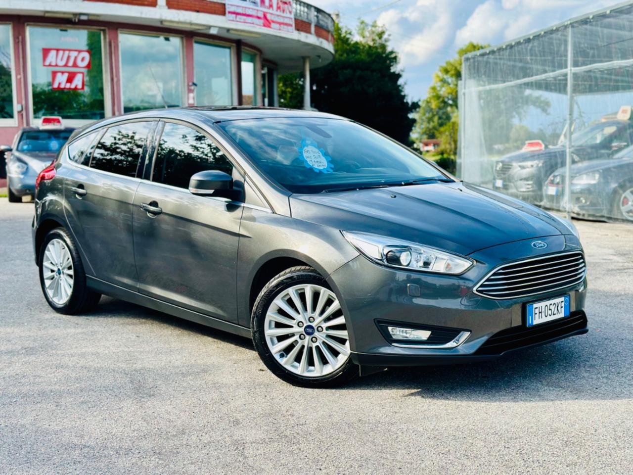 Ford Focus 2017 1.5 TDCi Titanium km 110,000 garanzia 12 mesi ! ! !