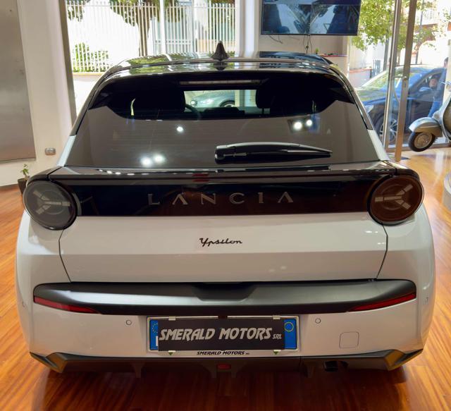 LANCIA Ypsilon Hybrid e-DCT HF Line KM0