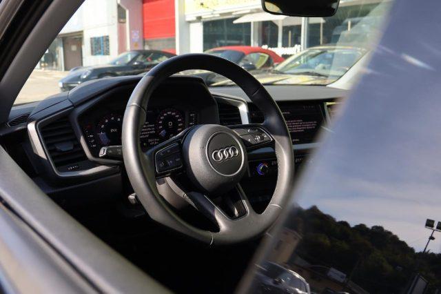 AUDI A1 allstreet 30 TFSI S tronic Identity Contrast