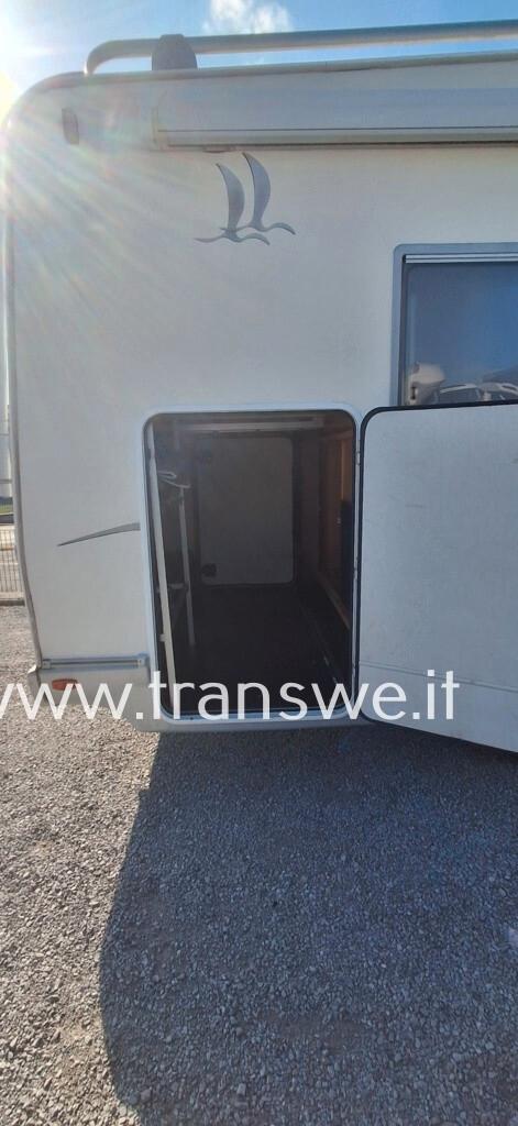 Elnagh Super D112G mansardato con ampio garage in coda