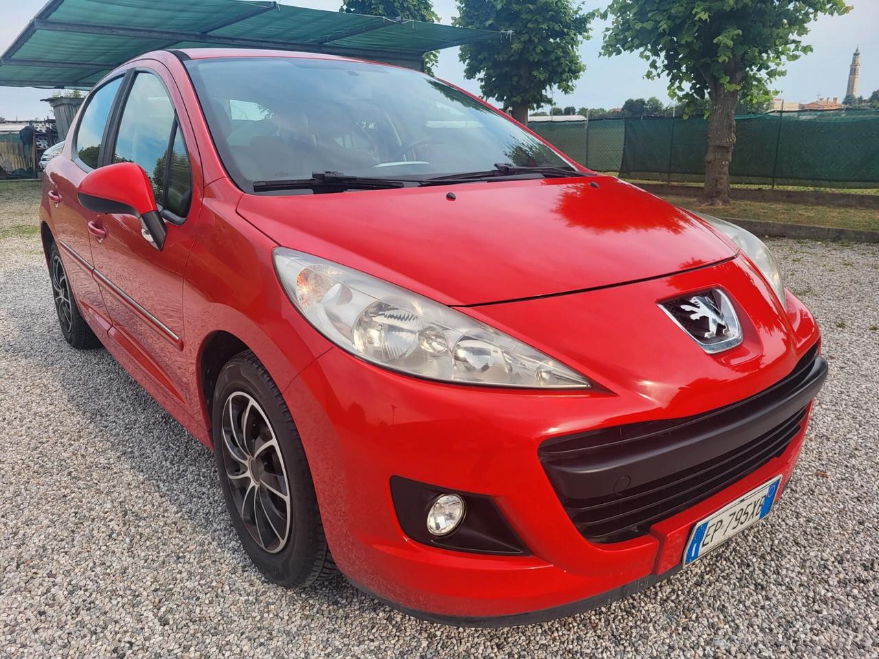 Peugeot 207 Plus 1.4 8V 75CV 5p. ECO GPL