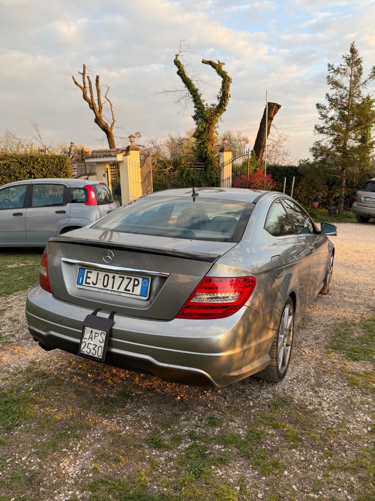 Mercedes-benz C 220 CDI BlueEFFICIENCY Coupé Avantgarde