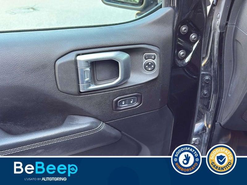 Jeep Wrangler UNLIMITED 2.0 TURBO SAHARA AUTO