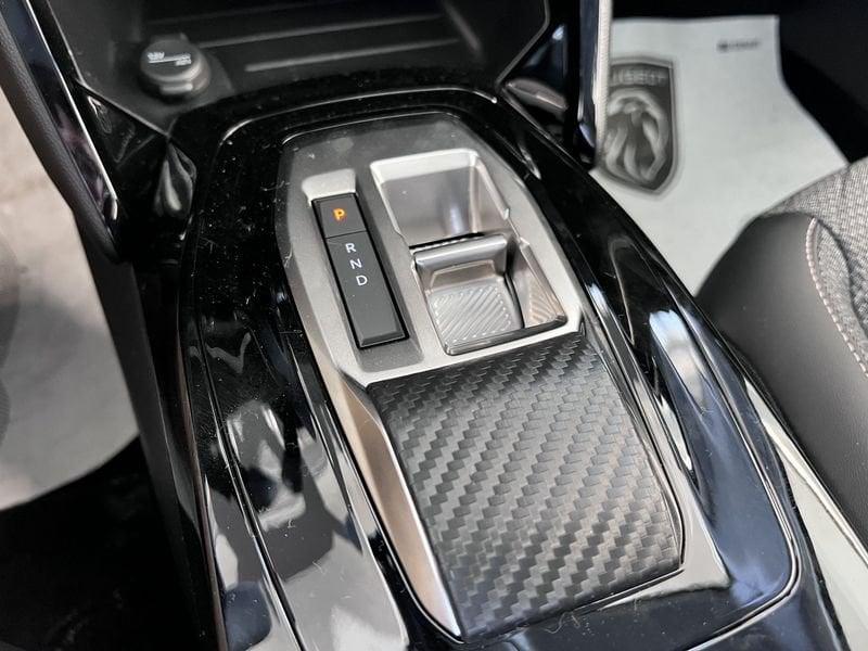 Peugeot 208 Allure Hybrid 110 e-DCS6 auto