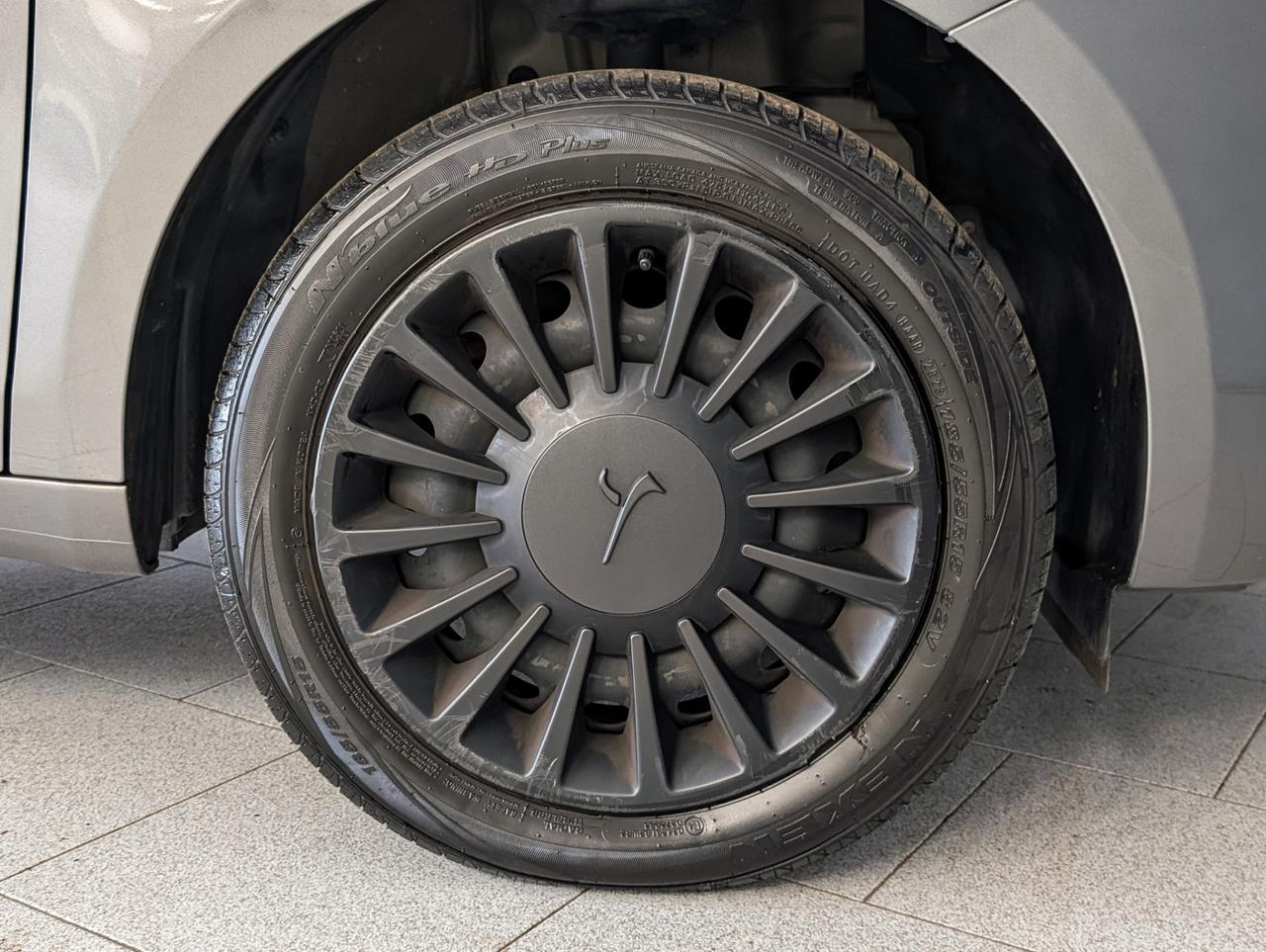 Lancia Ypsilon 1.0 Hybrid 70cv Silver