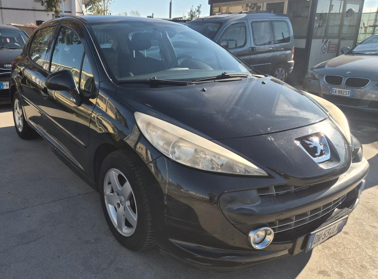 Peugeot 207 1.4 HDi 70CV 5p. XS