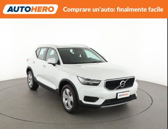 VOLVO XC40 T2 Momentum
