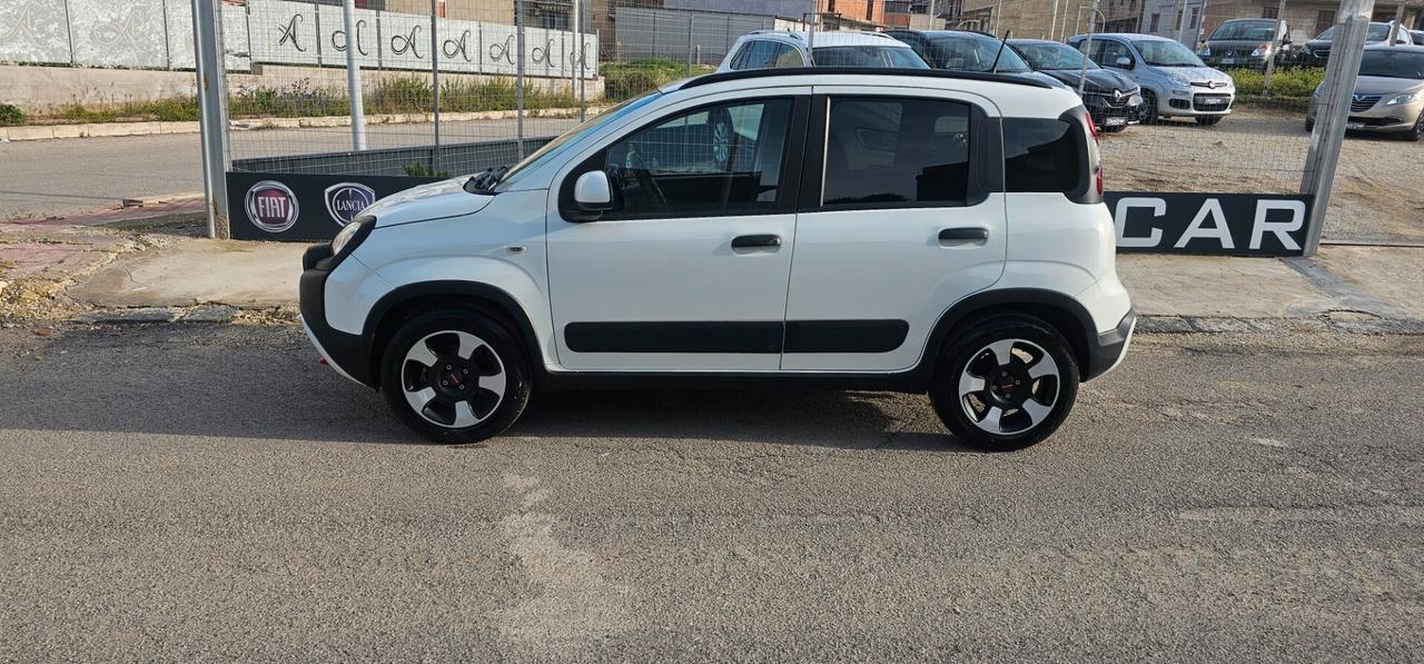 Fiat Panda 1.0 FireFly S&S Hybrid City Cross