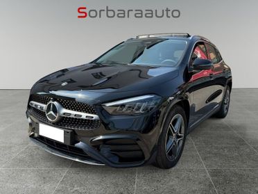 Mercedes-Benz GLA 200 d Automatic AMG Line Premium con Tetto Panoramico.