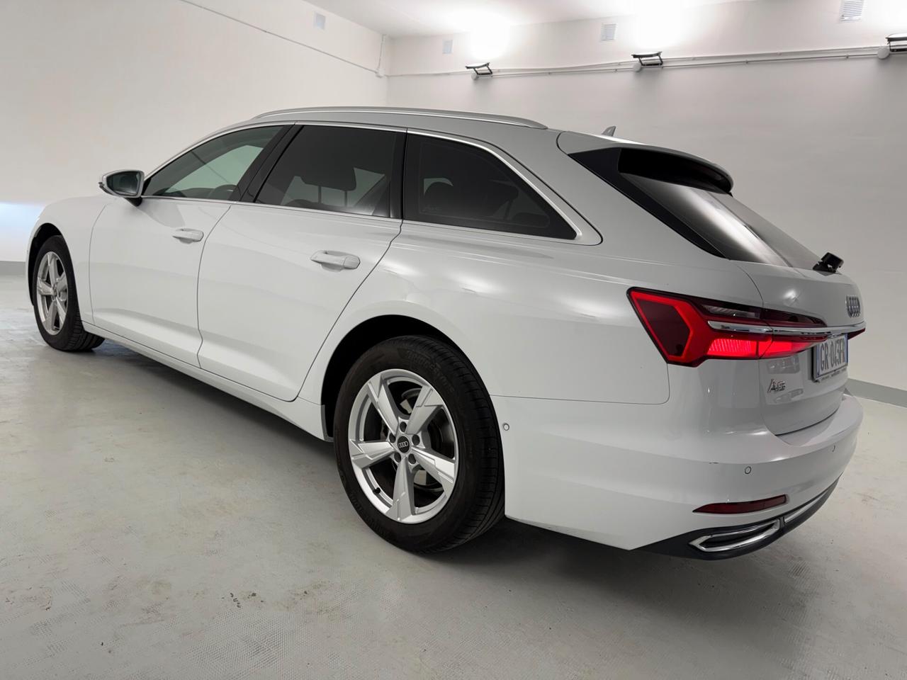 Audi A6 Avant 40 2.0 TDI S tronic Business Sport