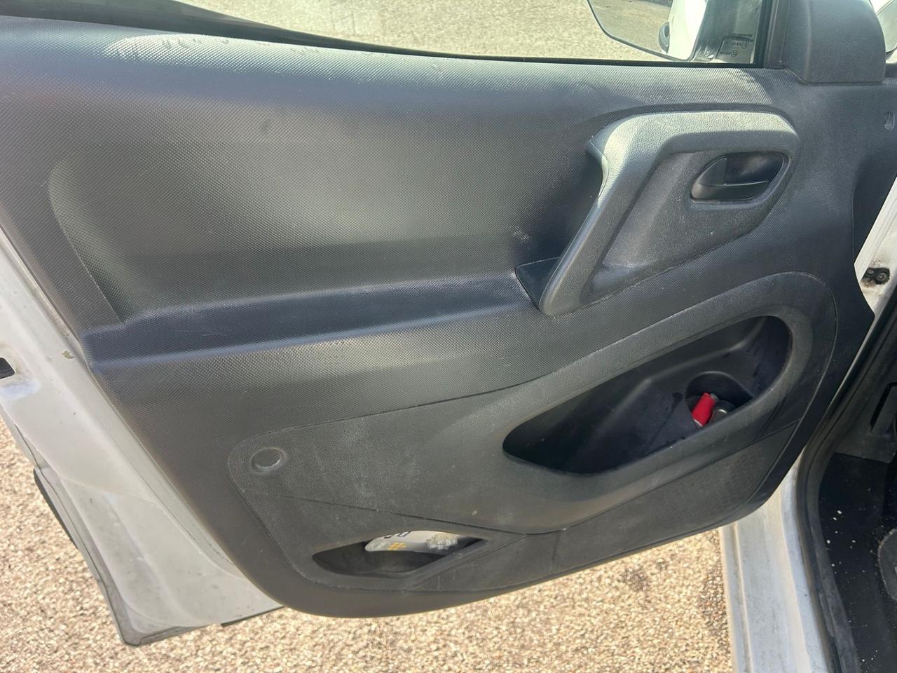 Peugeot Partner 1.6 HDi LEGGI NOTE