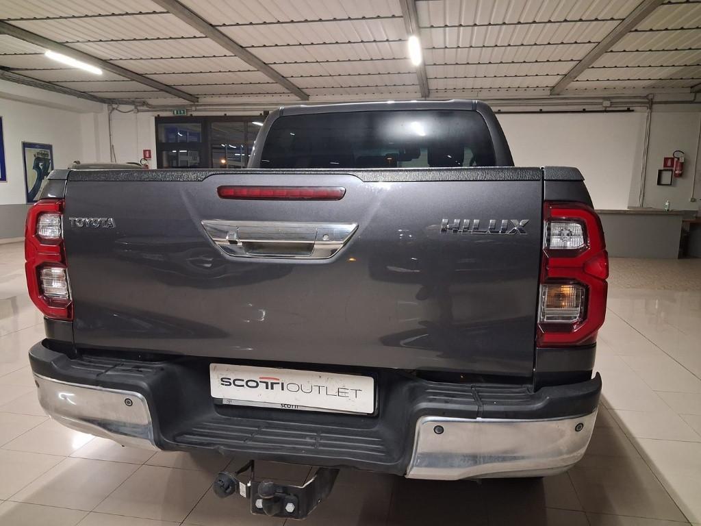 TOYOTA Hilux 2.4 d-4d C&C 4x4 Double cab Executive