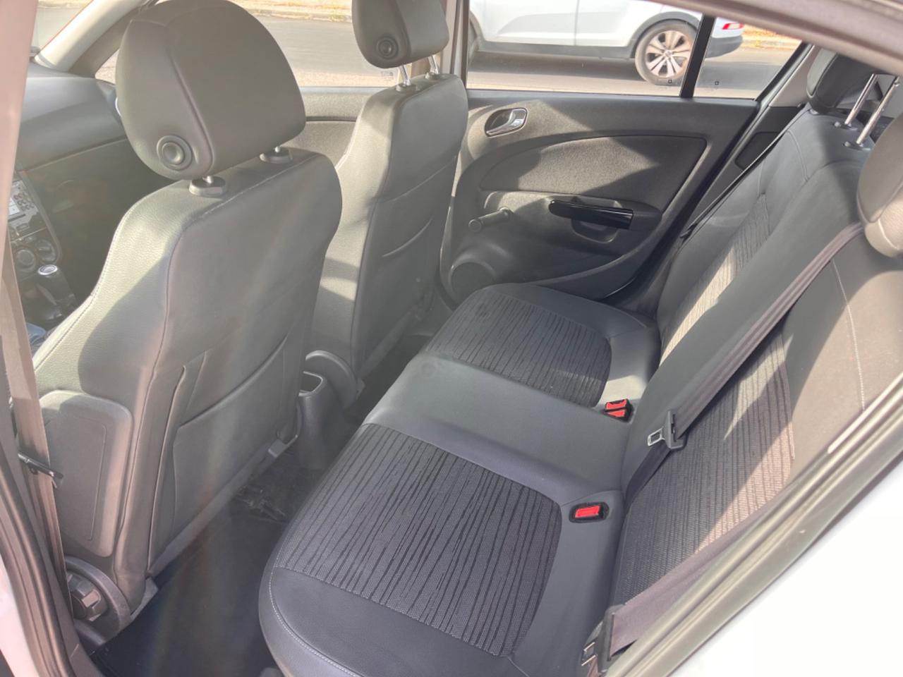 Opel Corsa 1.2 85CV 5 porte GPL-TECH Edition