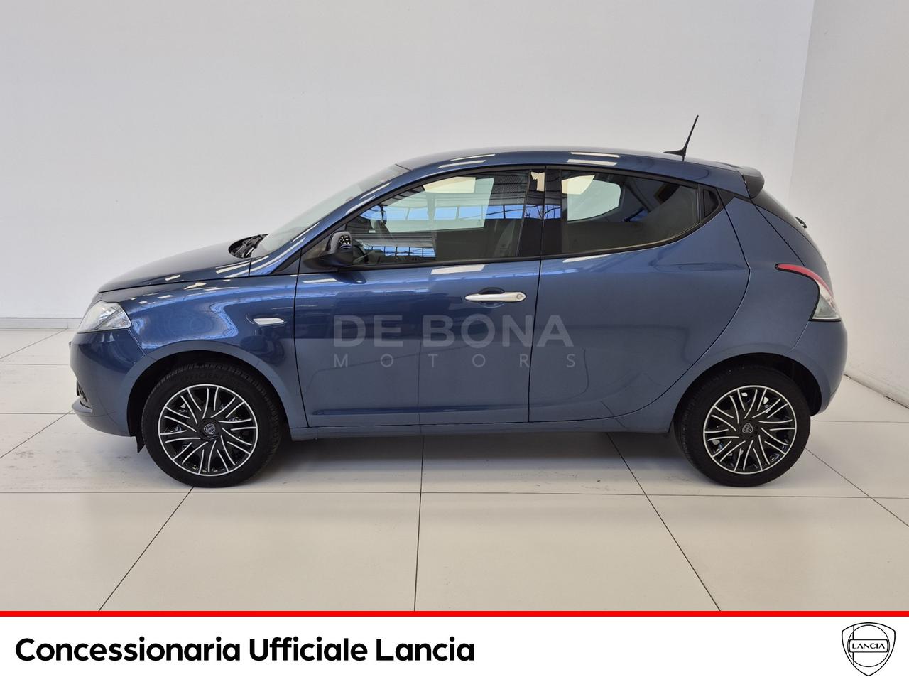 Lancia Ypsilon 1.0 firefly hybrid silver s&s 70cv 5p.ti