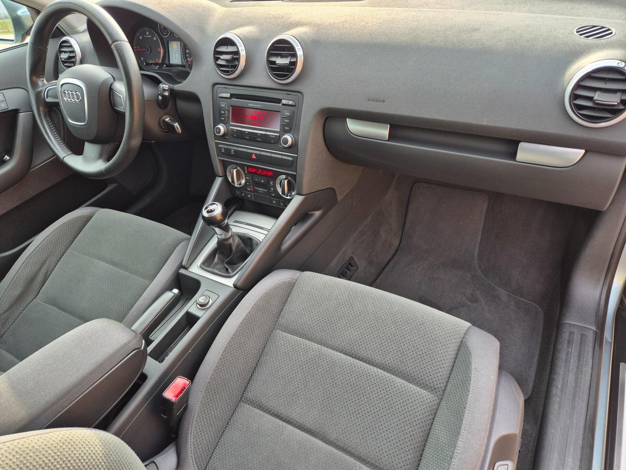 Audi A3 SPB 1.6 TDI 105 CV CR Ambition