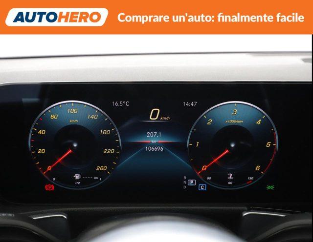 MERCEDES-BENZ GLB 180 d Automatic Premium