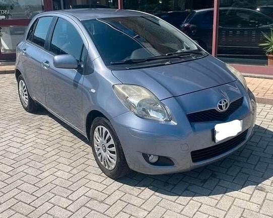 Toyota Yaris 1.4 D-4D DPF 5 porte 2011