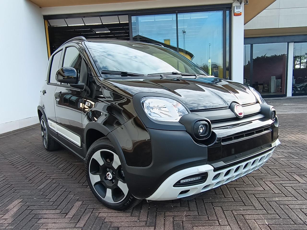 Fiat Panda Pandina 1.0 FireFly 65 CV Hybrid Icon