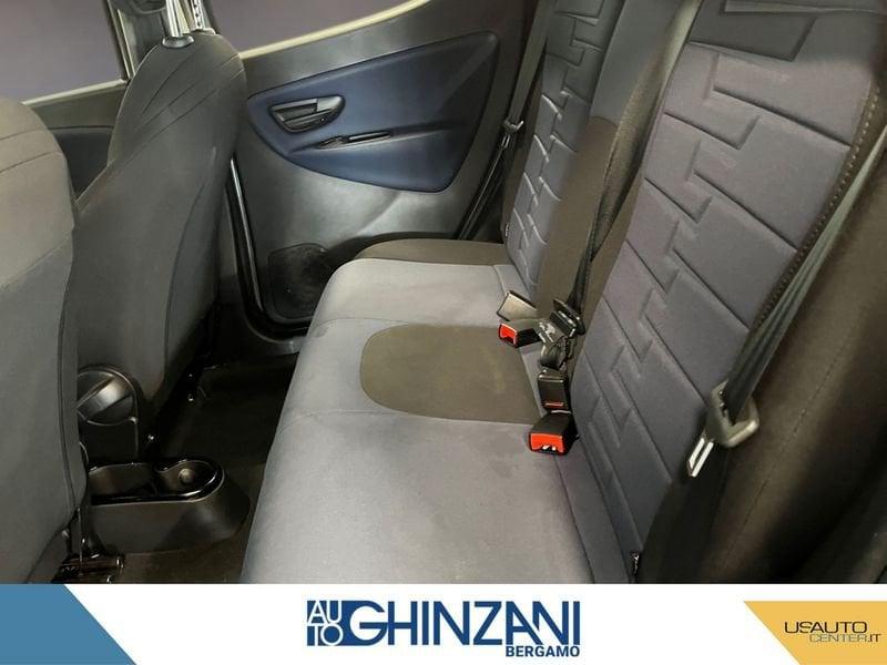 Lancia Ypsilon 1.0 FireFly 5 porte S&S Hybrid Platino - Km0