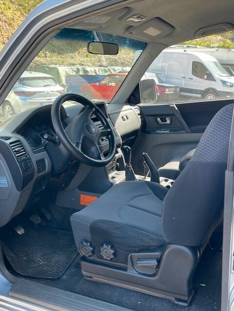 Mitsubishi Pajero 2.5 TDI GLX anno 2004
