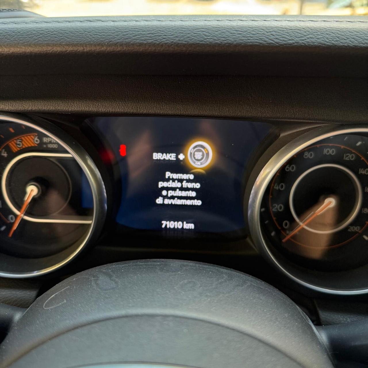 Jeep Wrangler Unlimited 2.2 Mjt II Sahara