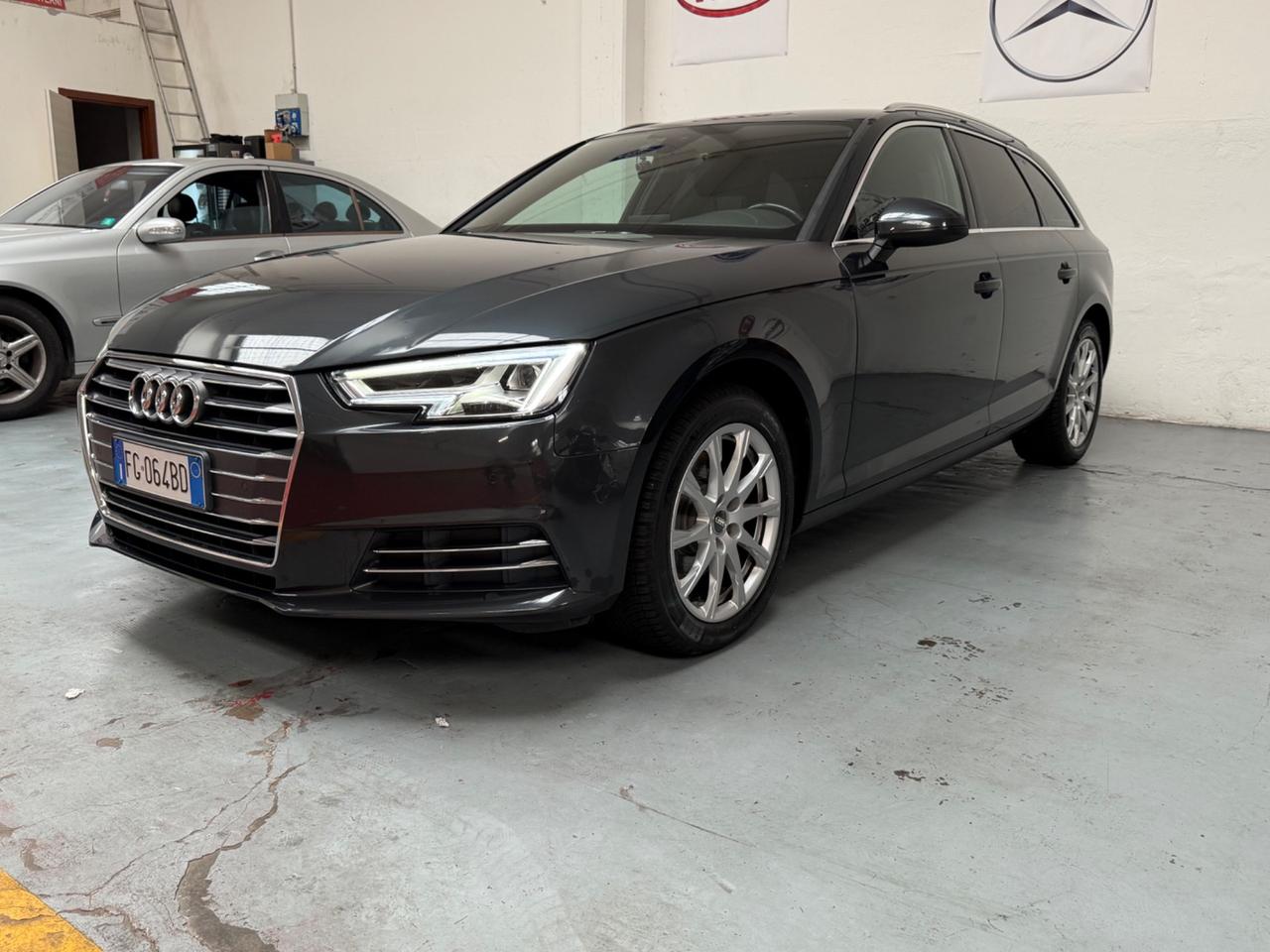 Audi A4 Avant 2.0 TDI 122 CV S tronic business Sport